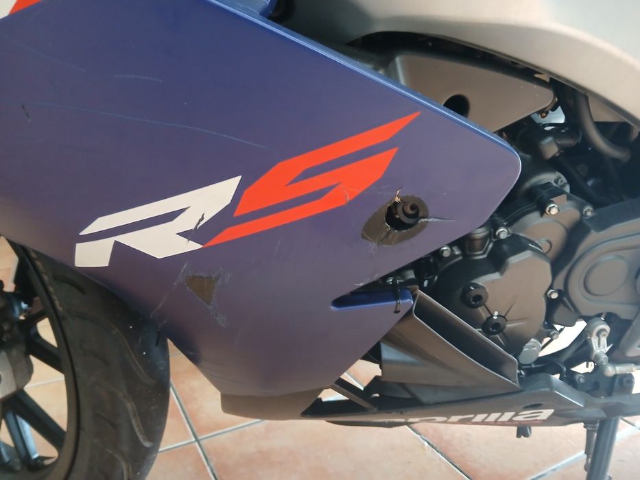 Oportunidade - Aprilia RS125 2021 – 13.000km – Full extras