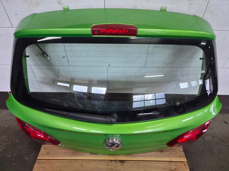 klapa bagażnika tył tylna Z30P GLE OPEL CORSA E LIFT 5-DRZWI