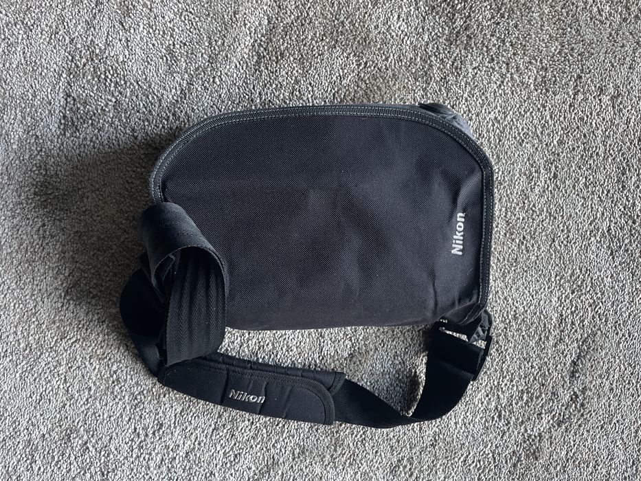 Saco Nikon para máquina fotográfica.
