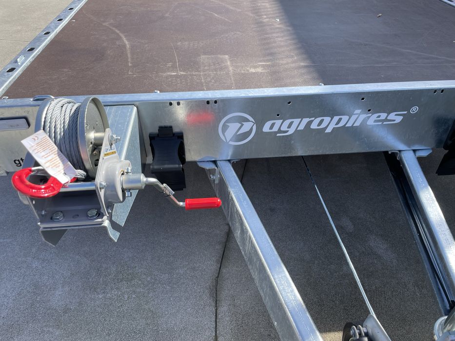 Atrelado de carga porta carros