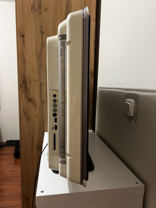 Telewizor PHILIPS Ambilight 32”