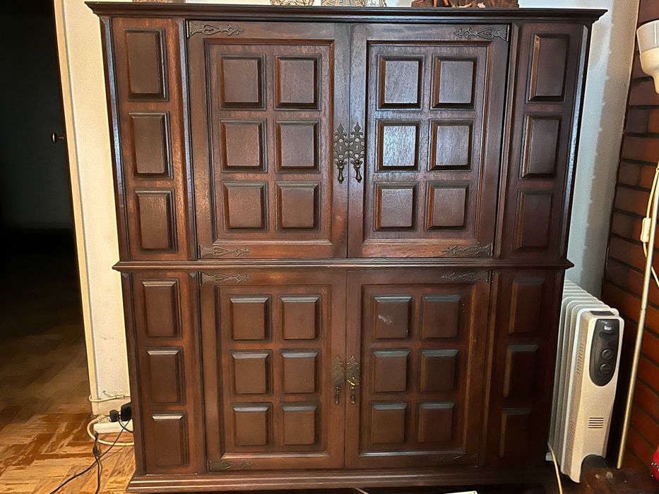 Armário para TV com armário para arrumação