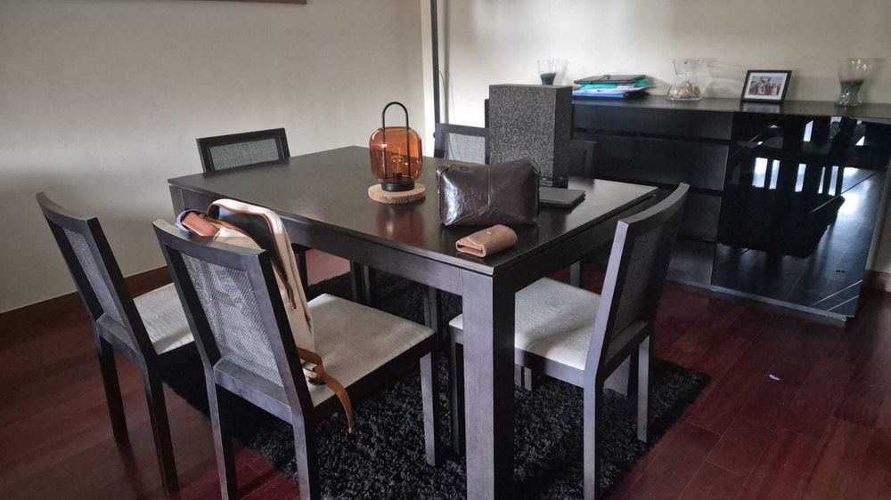 Mesa de jantar de sala extensível com 6 cadeiras
