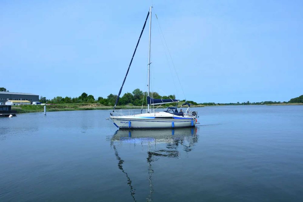 Jacht żaglowy morski  Maxi 84 - wyposażony jacht komercyjny, f.vat
