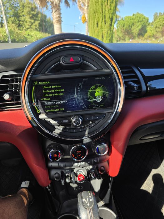 MINI Cooper SD 2.0