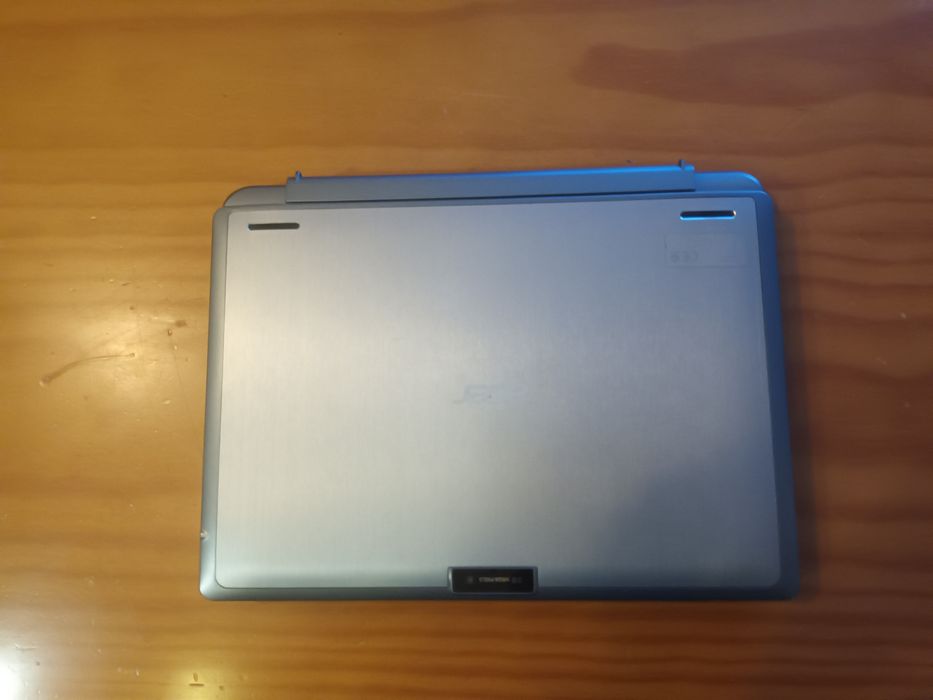 ACER  pc/tablet ONE 10