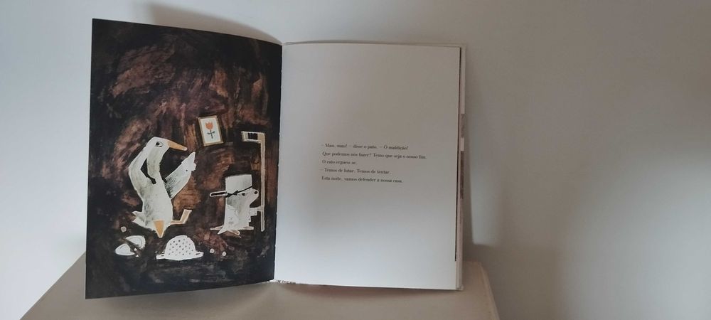 Livro A pequena sereia e O lobo, o pato & o rato