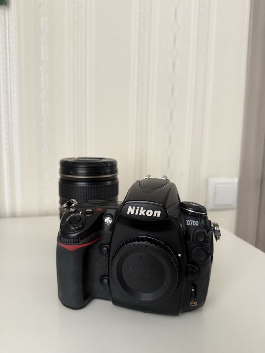 Фотоапарат Nikon D700
