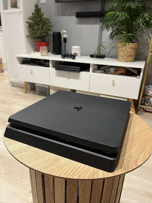 PlayStation 4 Slim 500GB konsola+ gry+ pad
