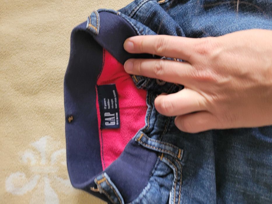 Джинси Gap, на флісі, на резиночці