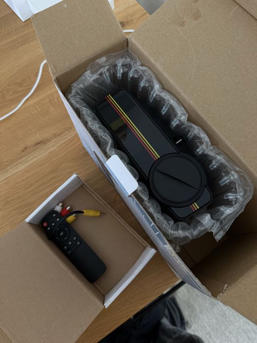 Projektor LED mało używany