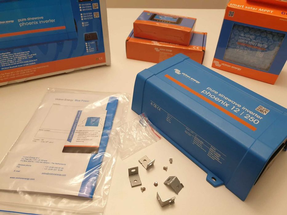 Инвертор Victron Energy Phoenix Inverter VE.Direct 12/250