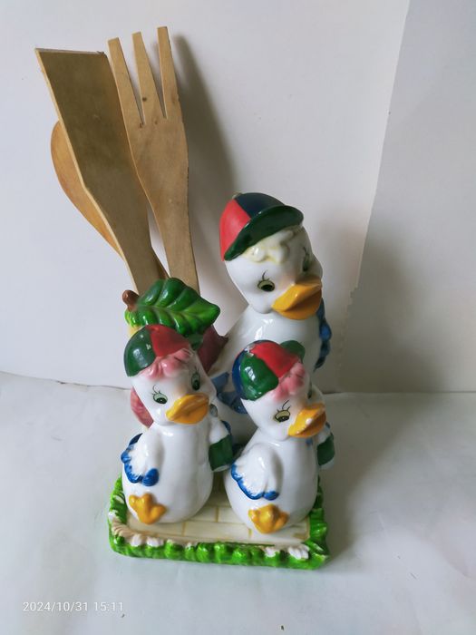 Фарфоровые статуэтки Утки продаю