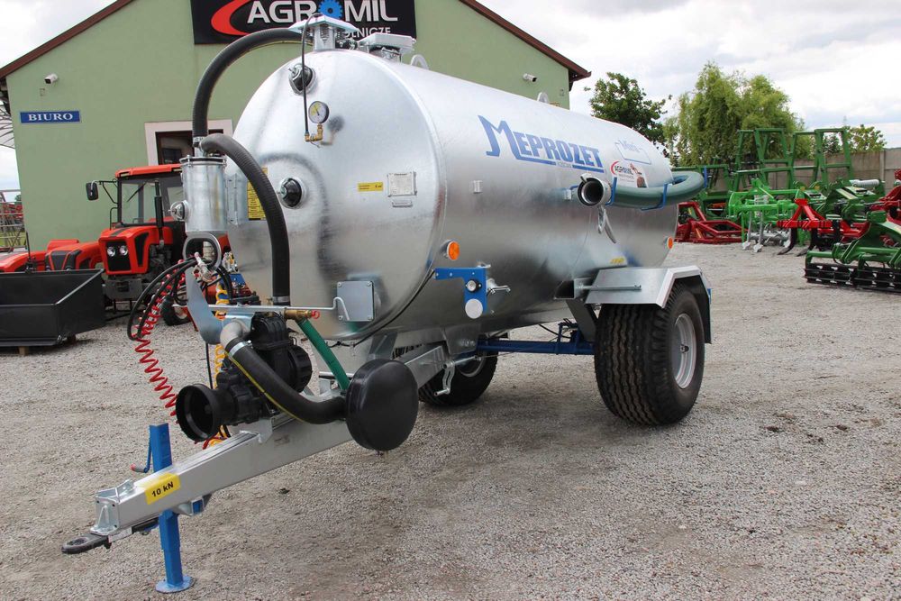 Wóz asenizacyjny beczka szambiarka MEPROZET PN-50 5000 l mini promocja