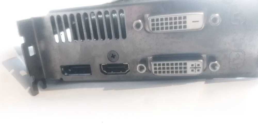Gigabyte Radeon HD 6850 1 GB GDDR5
