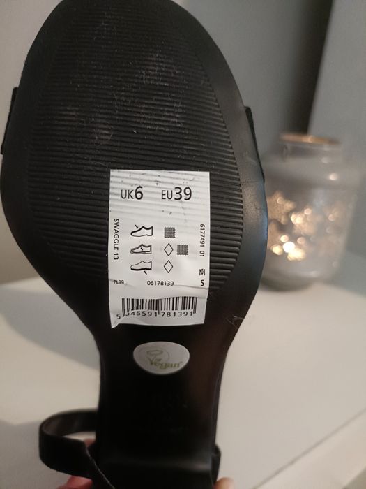 Sandałki New Look nowe