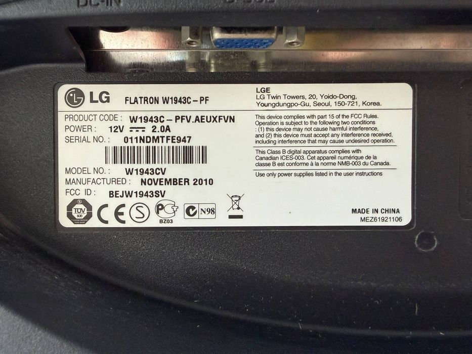 Монітор LG Flatron W1943C  18.5”, VGA, HD-разрешение