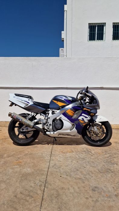 Honda cbr900 rr FireBlade