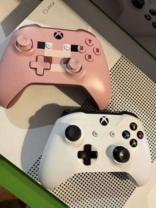 Xbox one 1 TB konsola