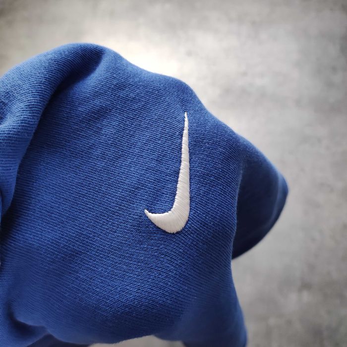MĘSKA Bluza Granatowa Małe Logo Bawełna Swoosh Nike bez Kaptura Haft