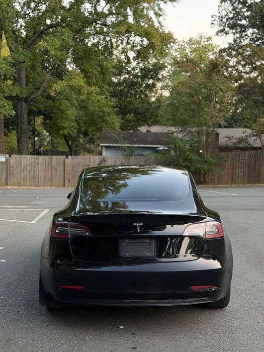 Tesla Model 3 Long Range      2019