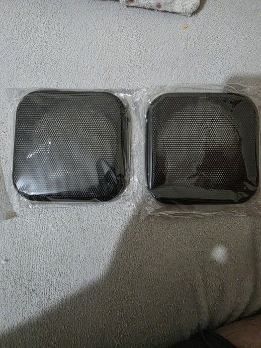 Vendo duas redes de colunas novas sao pequenas .