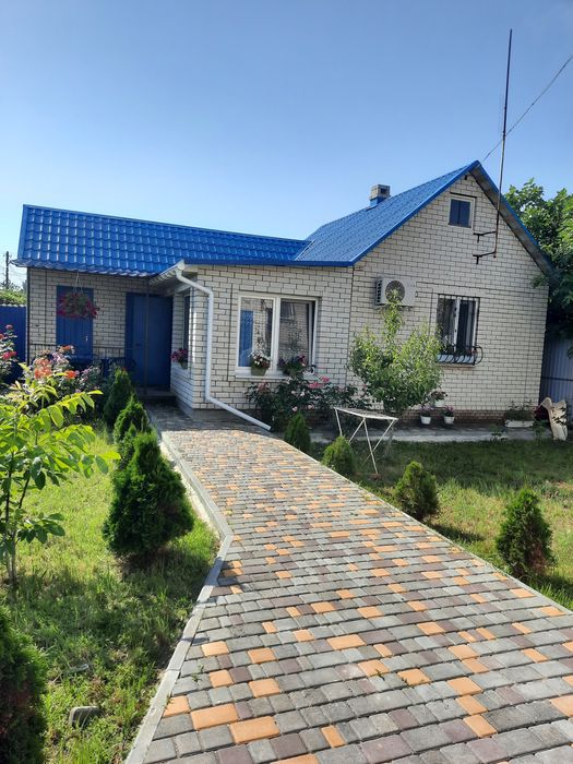 Сдам дом на 9 человек,ст.Солнечная