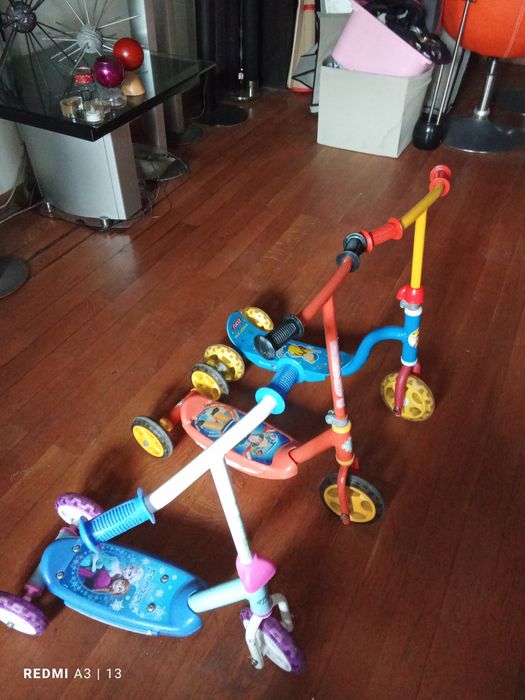 Trotinetes em excelente estado