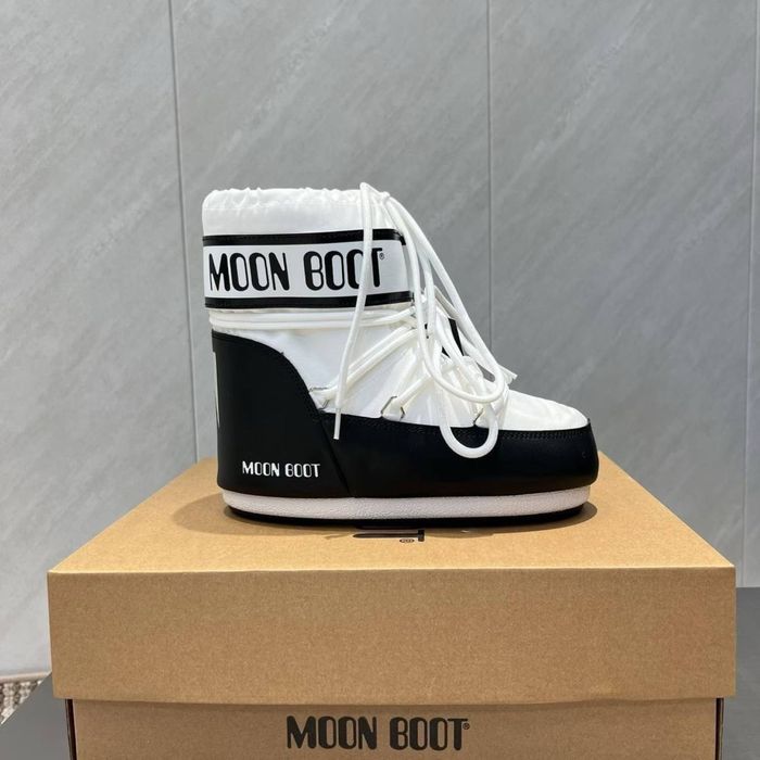 Кросівки Moon Boot