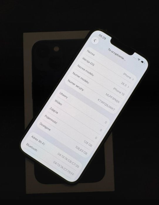 IPhone 13 w idealnem stanie