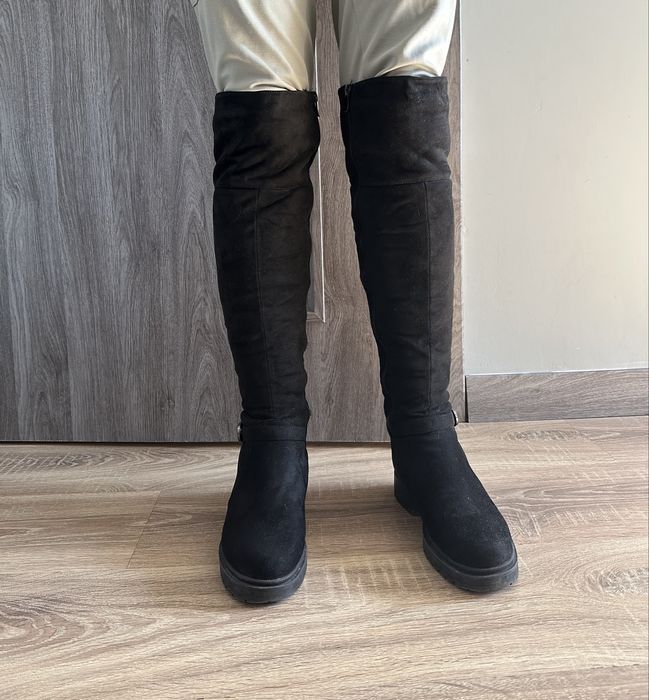 Чоботи жіночі утеплені з натуральноі замші