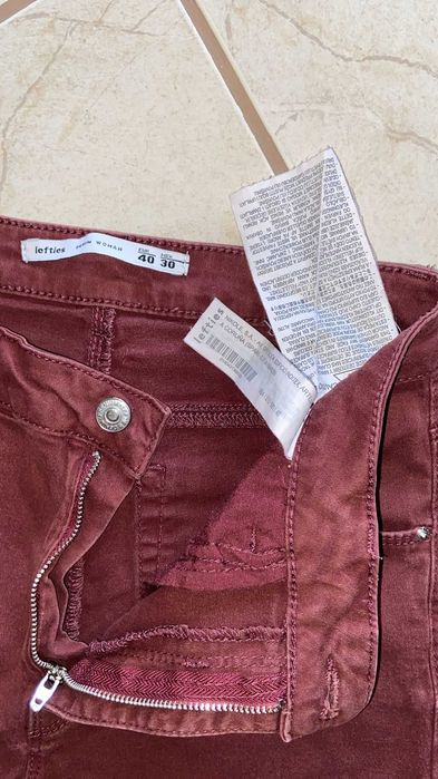 Lefties Women's Denim Pants in Burgundy