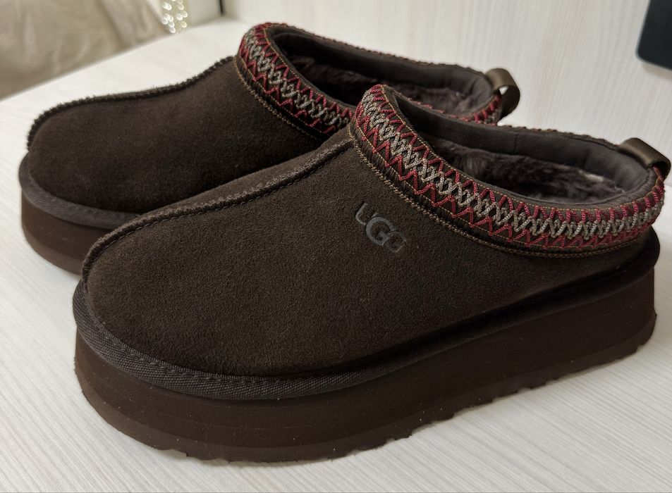 Взуття жіноче Ugg  TAZZ