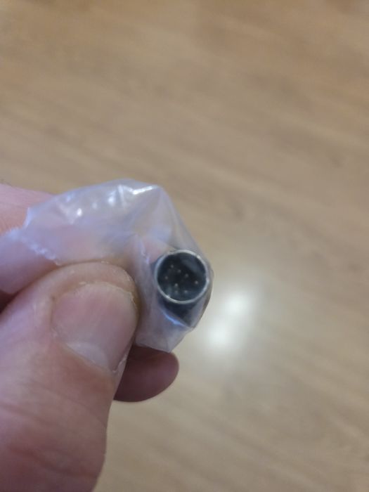 Conversor/ adaptador vídeo S-Vídeo (7 pinos)/RCA bidirecional - NOVO