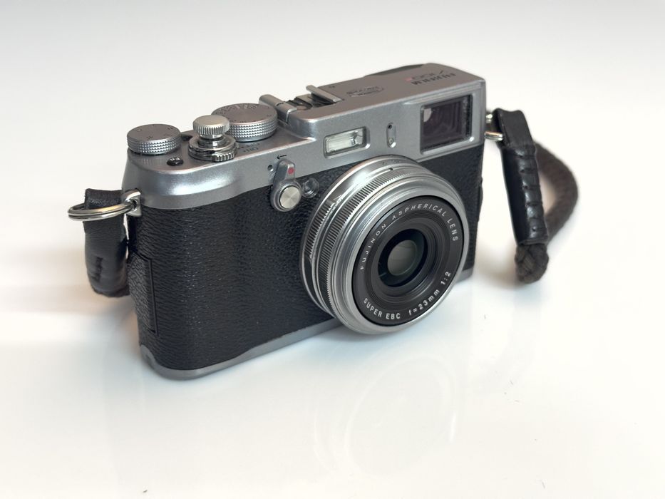 Aparat Fuji x100s