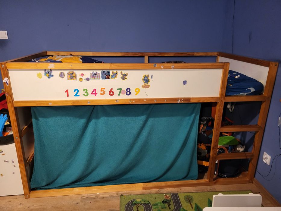 Ikea łóżko kura sosna