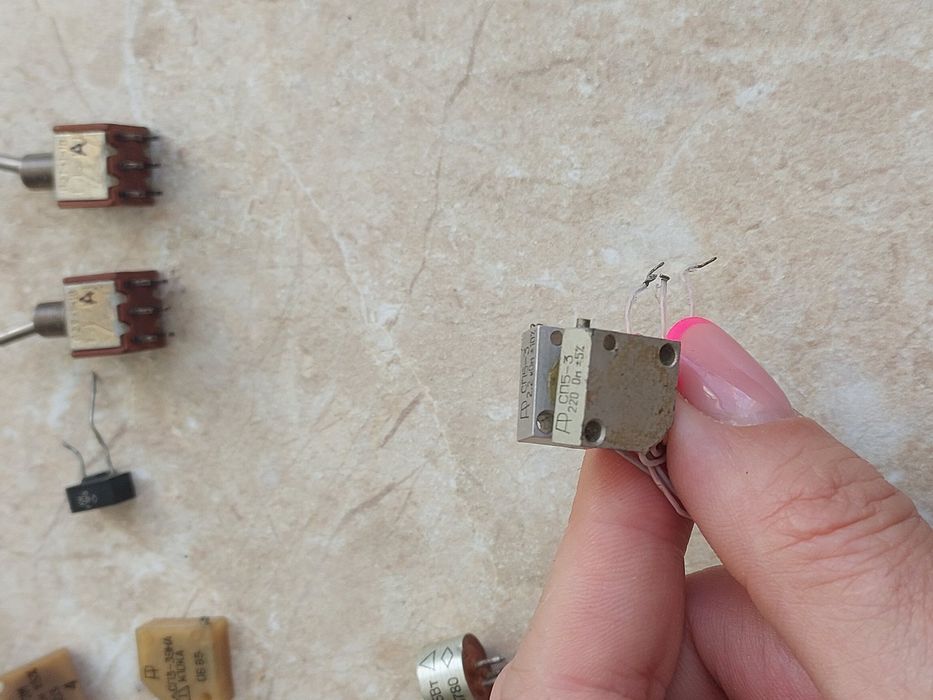 Резистор переменный СП5-2, СП5-3,  СП3   и другие.