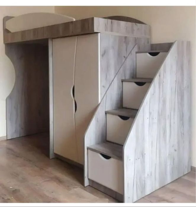 Ліжко горище в ідеальному стані