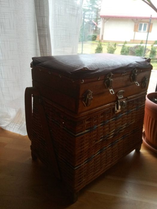 Kufer kuferek stoleczek