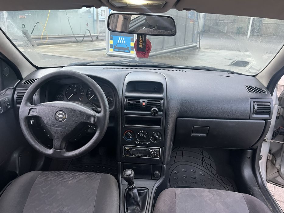 Opel Astra — fotografia 5