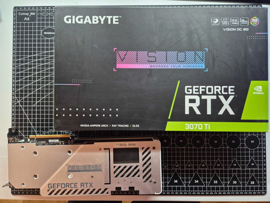 Karta Graficzna Gigabyte RTX 3070 Ti VISION OC 8GB Biała
