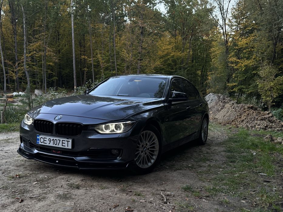 BMW 320i F30 офіційне авто