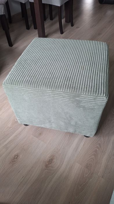 Duża pufa, podnóżek 52cm