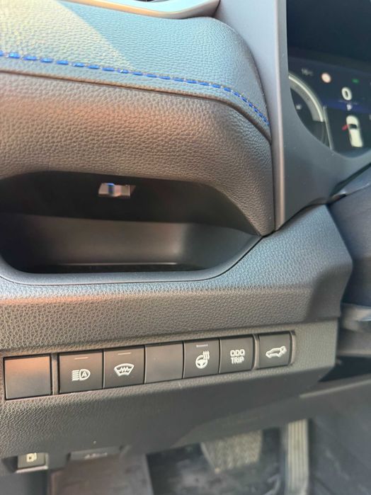 Toyota Rav 4 (Hybrid) Style