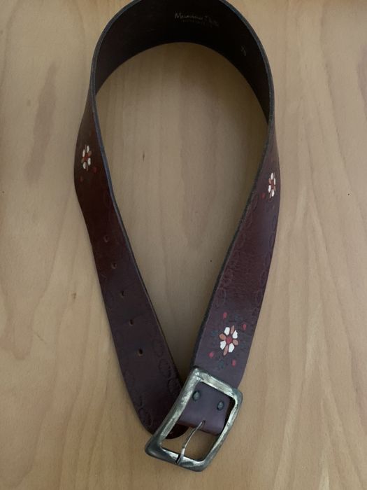 Cinto pele Massimo Dutti e Mike Davis