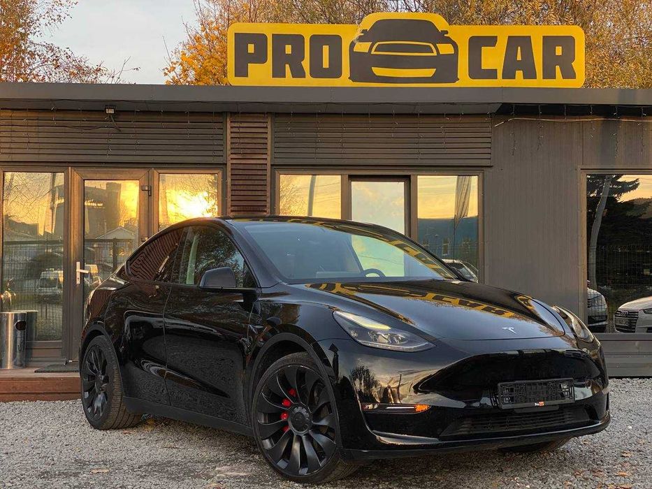 Tesla Model Y 2022 Performance