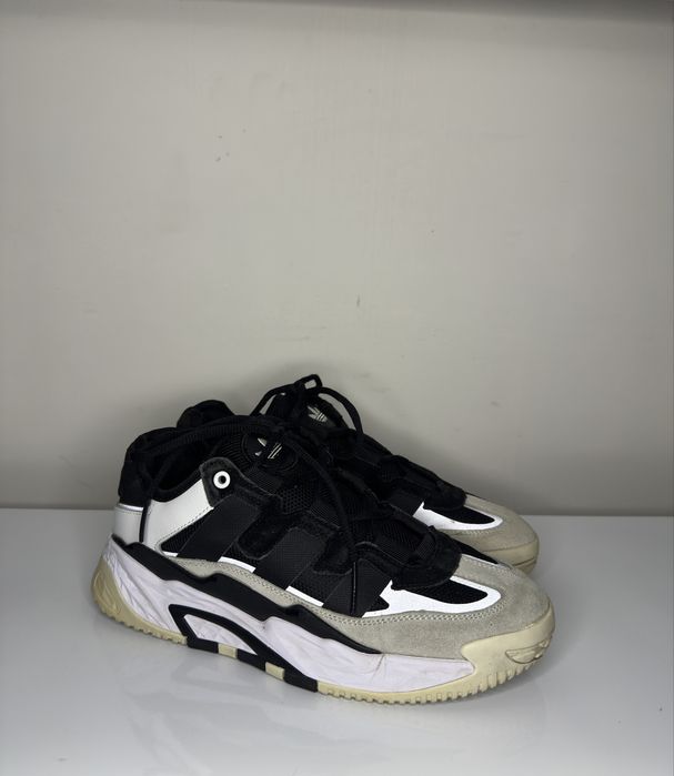 Жіночі кросівки Adidas 40p.