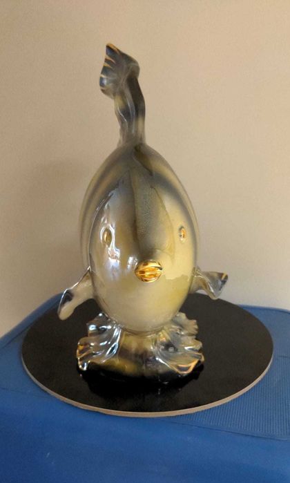 Estatueta Carpiè de Peixe Arte Nova/Art Déco em porcelana italiana