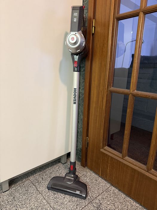 Aspirador Hoover  Vertical Sem Fios – Excelente Estado
