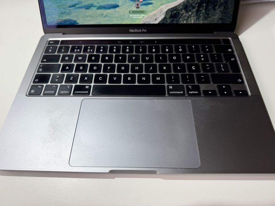 MacBook Pro 13" (2020) Processador M1 da Apple e 16MB de Memória unificada